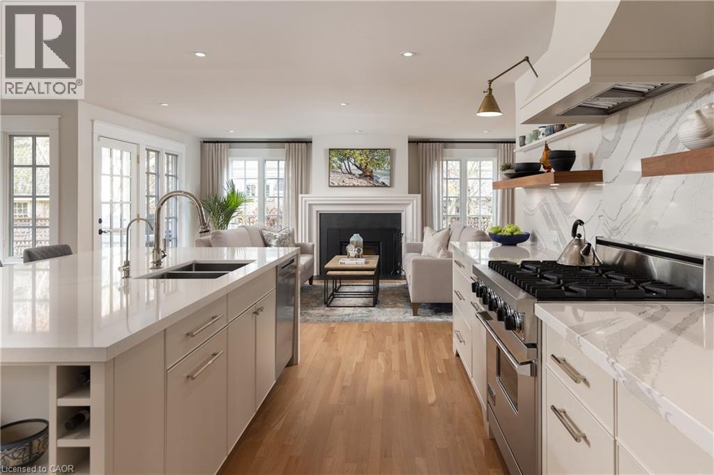 247 Douglas Avenue, Oakville, Ontario  L6J 3S2 - Photo 13 - 40791357