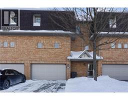 100 BEDDOE Drive Unit# 25, Hamilton, Ontario