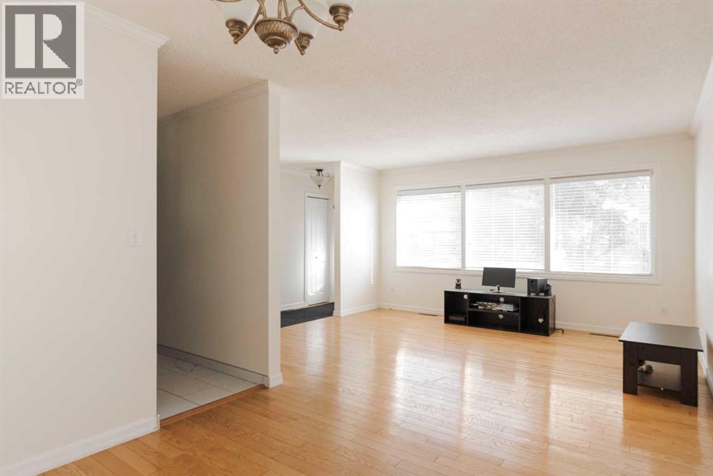 32 Moberly Crescent, Fort Mcmurray, Alberta  T9H 1G9 - Photo 10 - A2289434