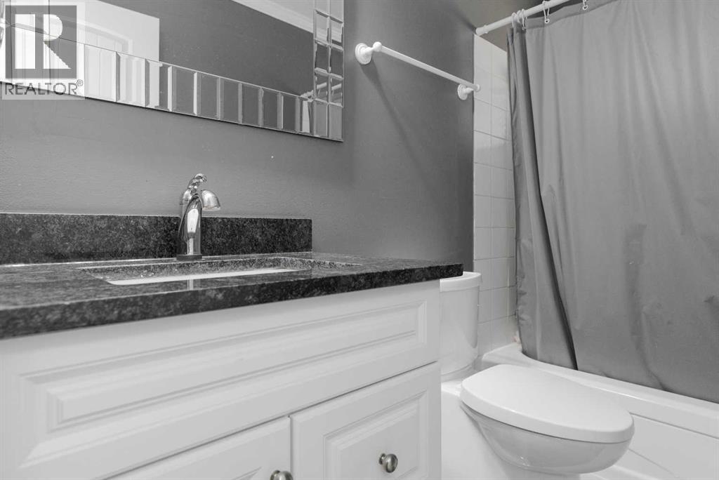 32 Moberly Crescent, Fort Mcmurray, Alberta  T9H 1G9 - Photo 22 - A2289434