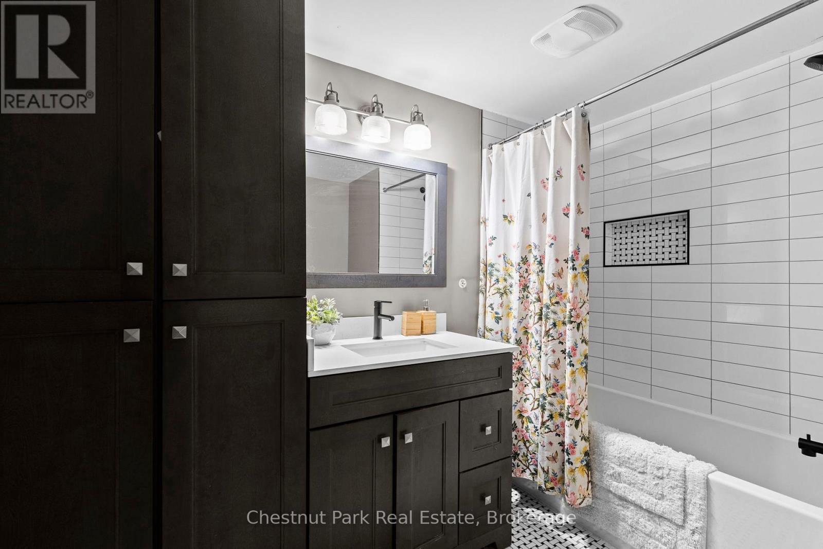 4478 Southwood Road, Muskoka Lakes, Ontario  P0C 1M0 - Photo 17 - X12843816