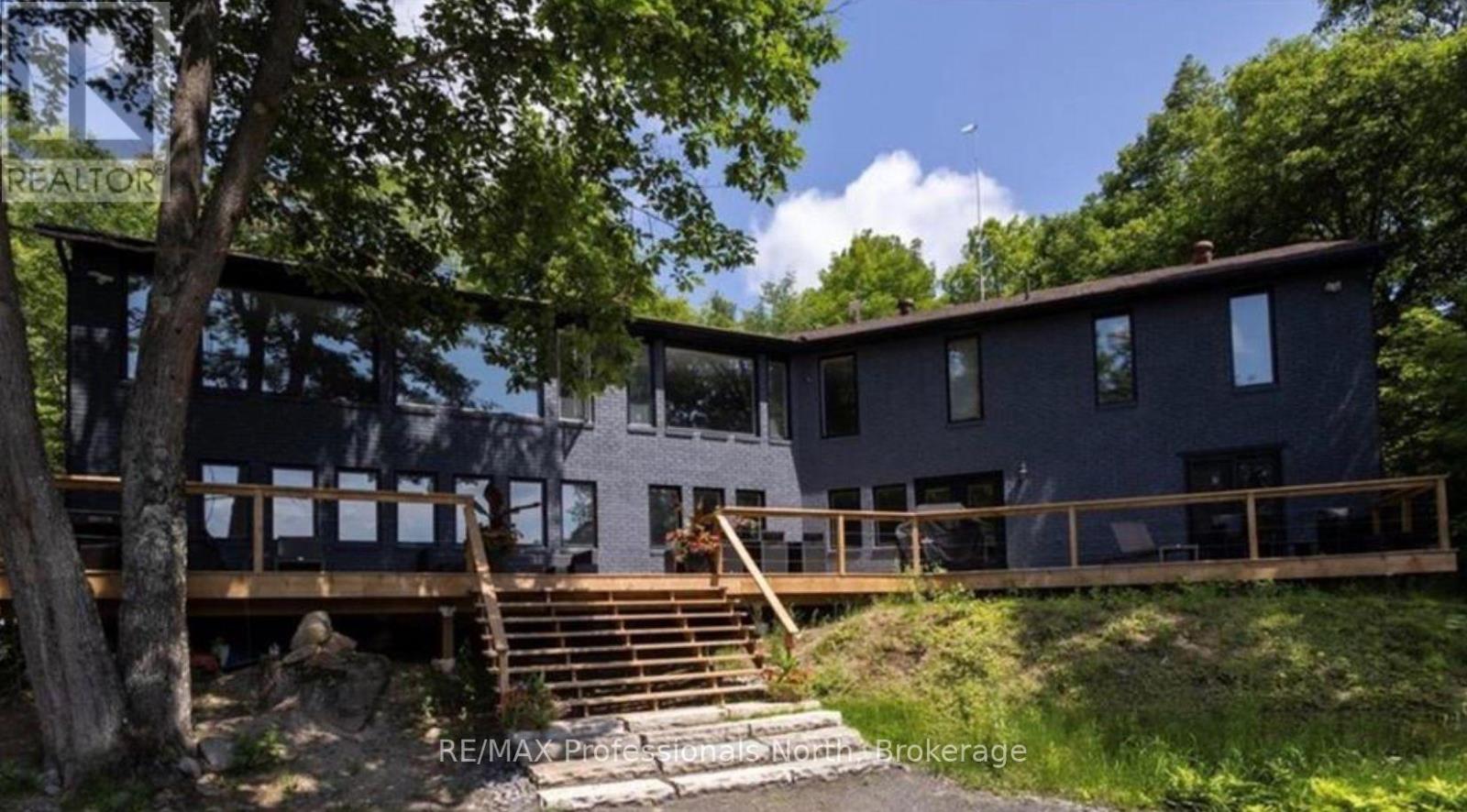 1023 RIL LAKE ROAD, Lake of Bays, Ontario