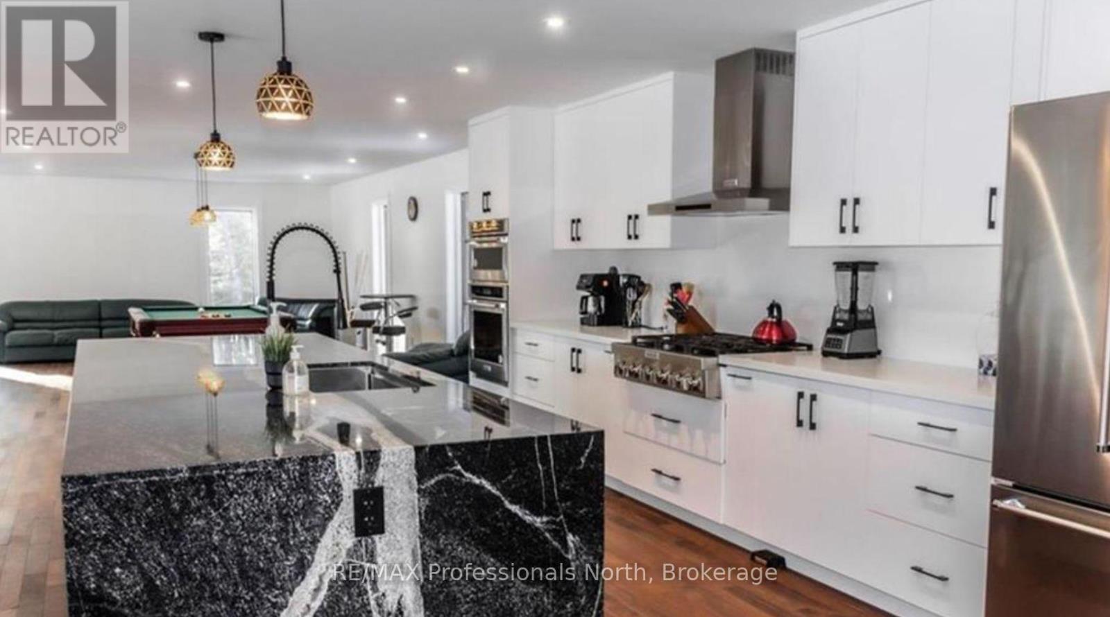 1023 Ril Lake Road, Lake Of Bays, Ontario  P0B 1A0 - Photo 5 - X12843842