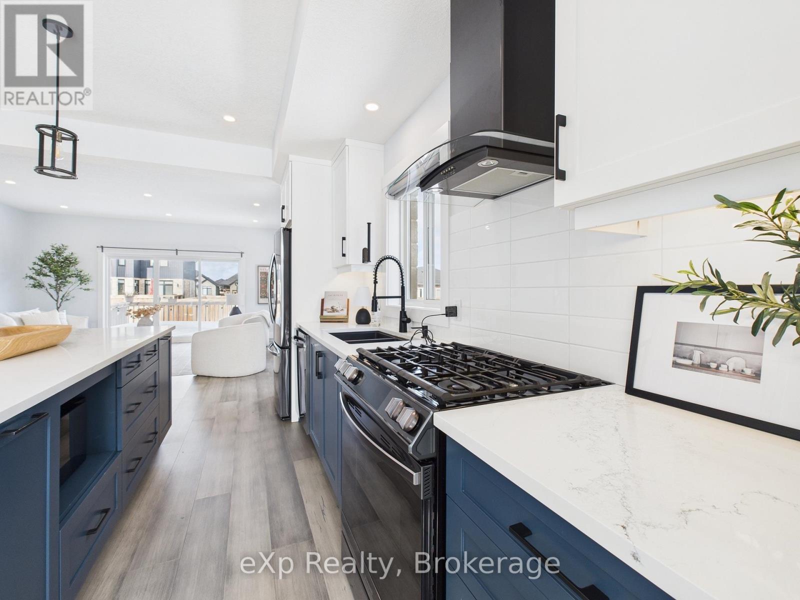 383 Northport Drive, Saugeen Shores, Ontario  N0H 2C8 - Photo 5 - X12843862