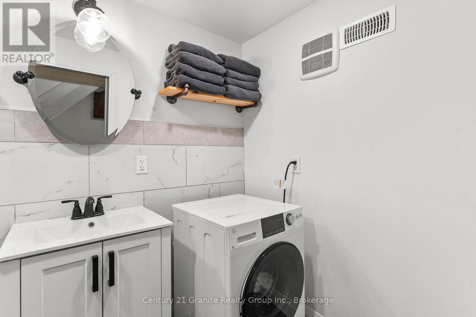 3 Lambs Lane, Kawartha Lakes, Ontario  K0M 1G0 - Photo 32 - X12843952