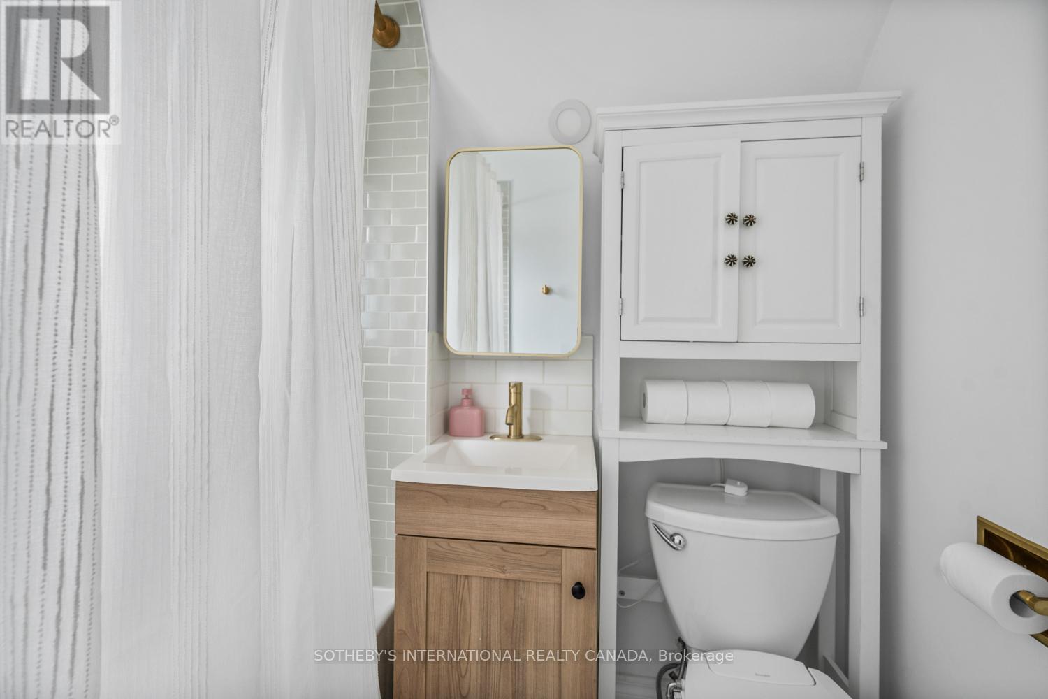 114 Glenvale Boulevard, Toronto, Ontario  M4G 2V9 - Photo 22 - C12843802