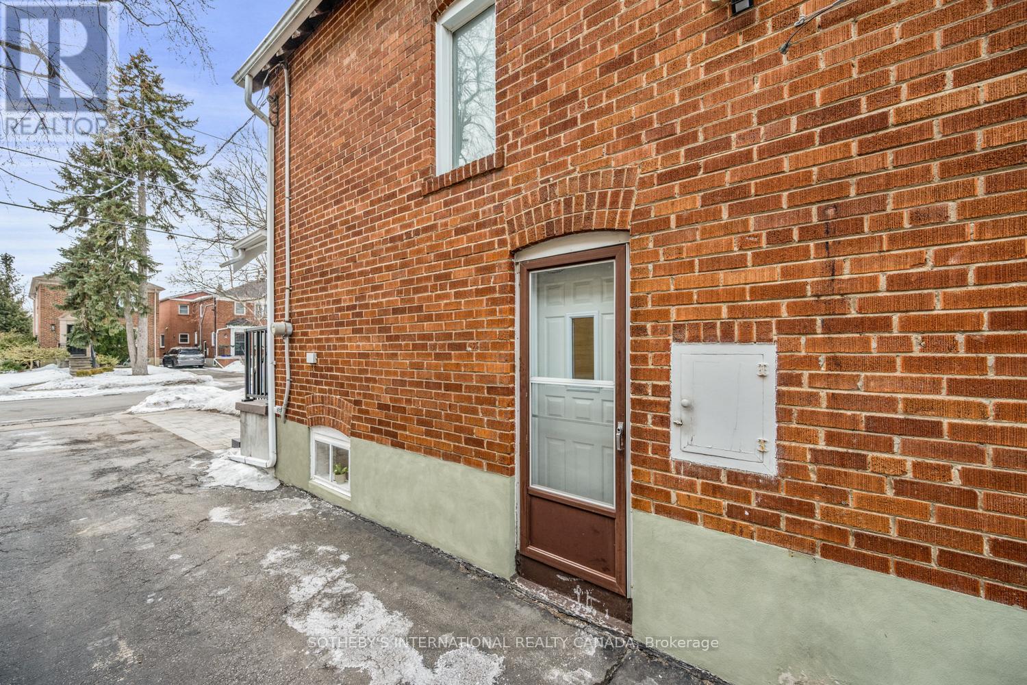 114 Glenvale Boulevard, Toronto, Ontario  M4G 2V9 - Photo 29 - C12843802