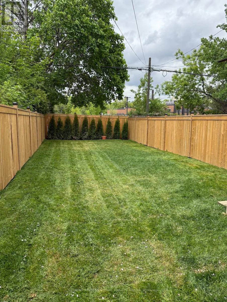 114 Glenvale Boulevard, Toronto, Ontario  M4G 2V9 - Photo 33 - C12843802