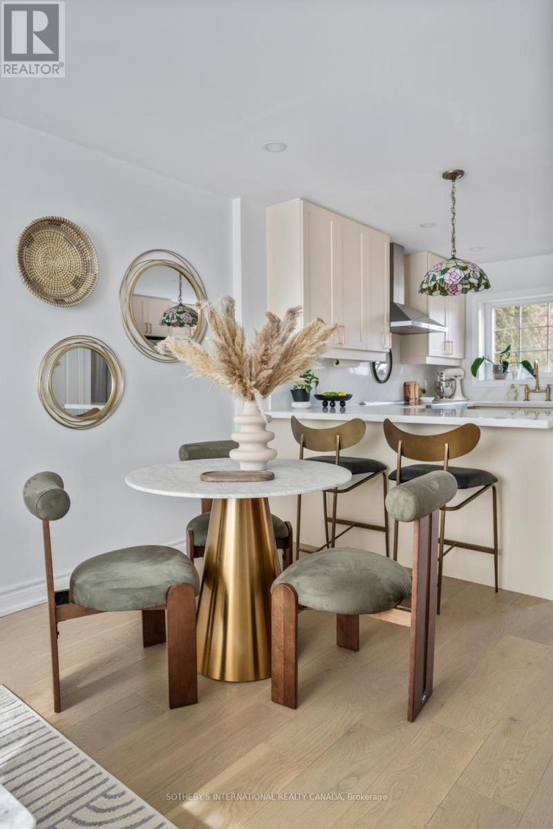 114 Glenvale Boulevard, Toronto, Ontario  M4G 2V9 - Photo 6 - C12843802