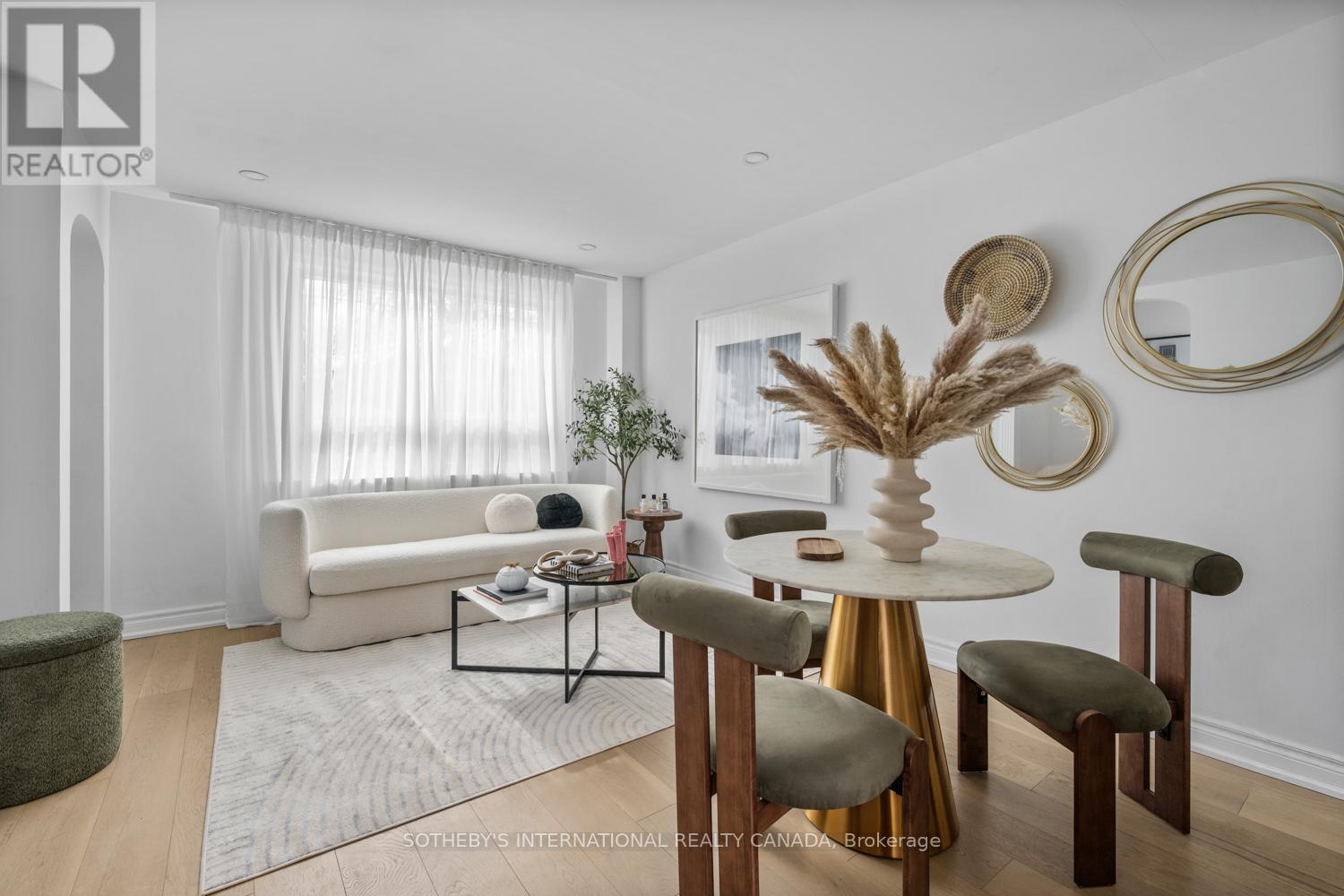 114 Glenvale Boulevard, Toronto, Ontario  M4G 2V9 - Photo 7 - C12843802