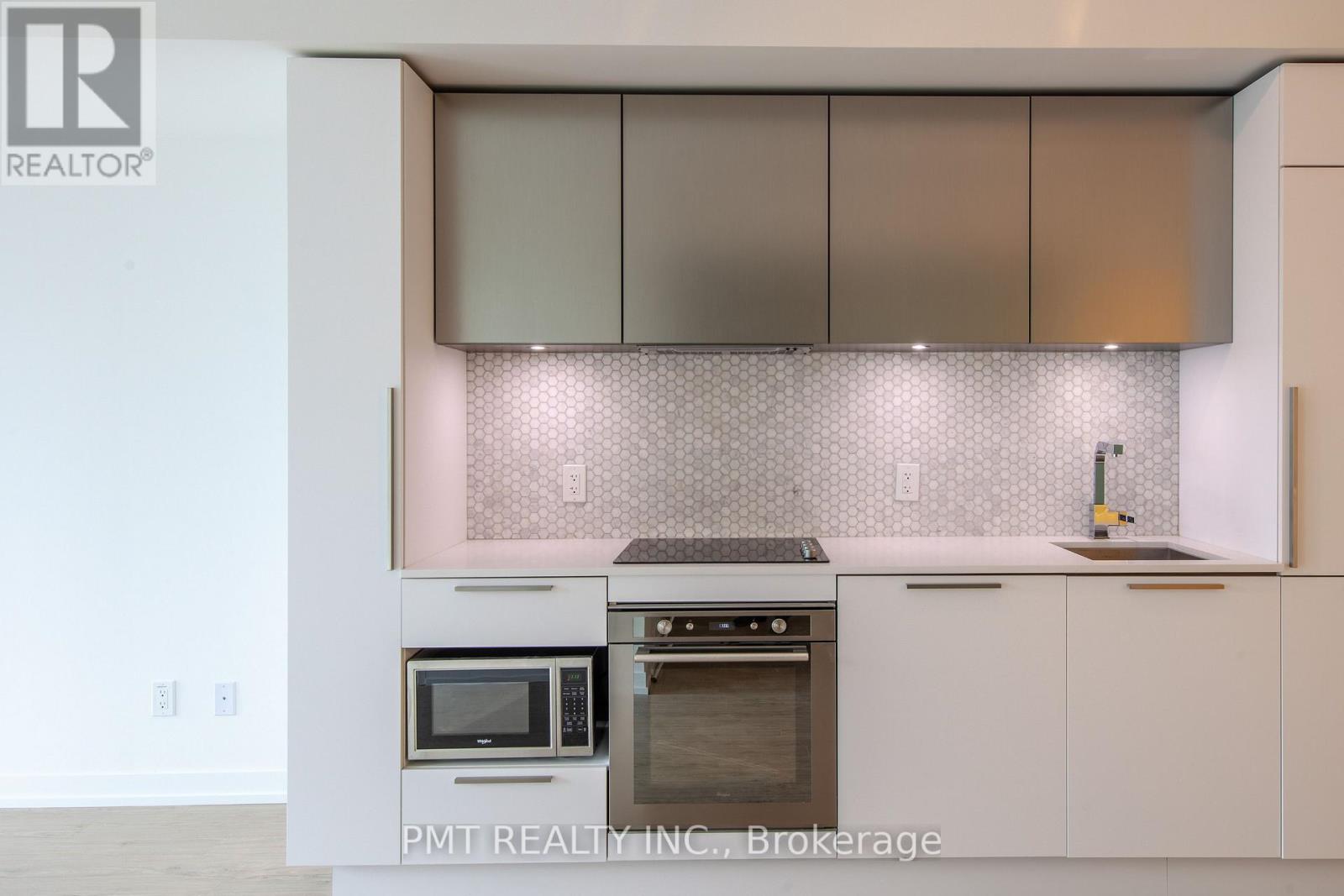 1610 - 85 Wood Street, Toronto, Ontario  M4Y 0E8 - Photo 4 - C12843892