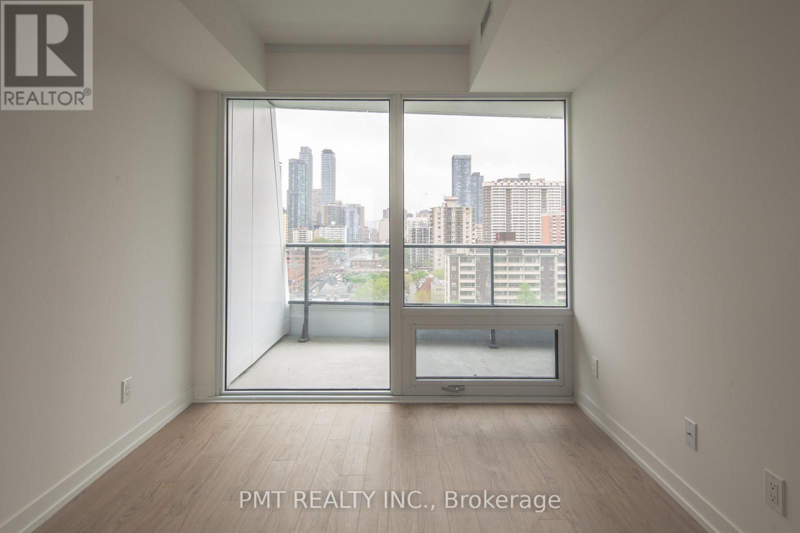 1610 - 85 Wood Street, Toronto, Ontario  M4Y 0E8 - Photo 6 - C12843892