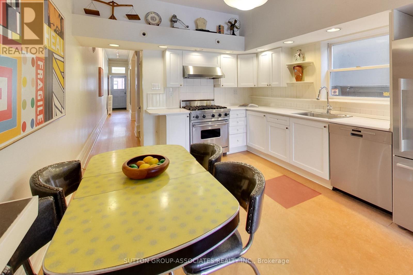 185 Major Street, Toronto, Ontario  M5S 2L4 - Photo 12 - C12843916