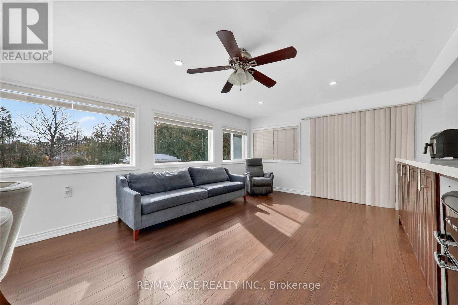 49 Winstanly Crescent, Toronto, Ontario  M1B 1N3 - Photo 22 - E12843668