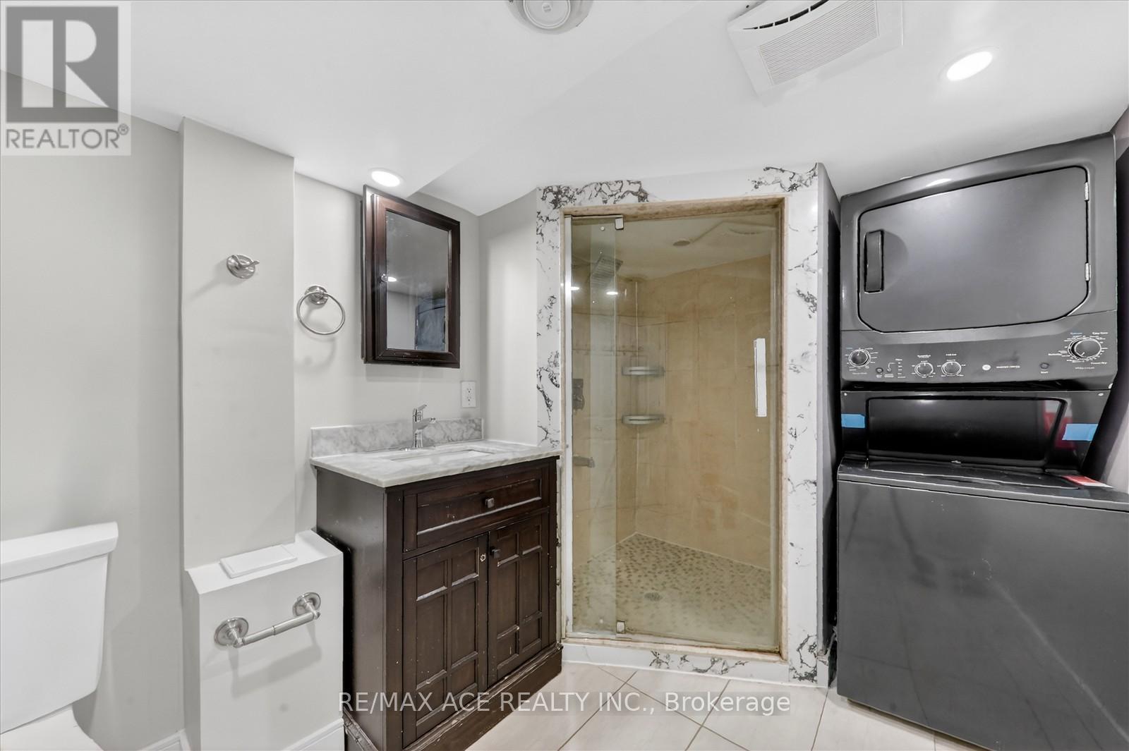 49 Winstanly Crescent, Toronto, Ontario  M1B 1N3 - Photo 42 - E12843668