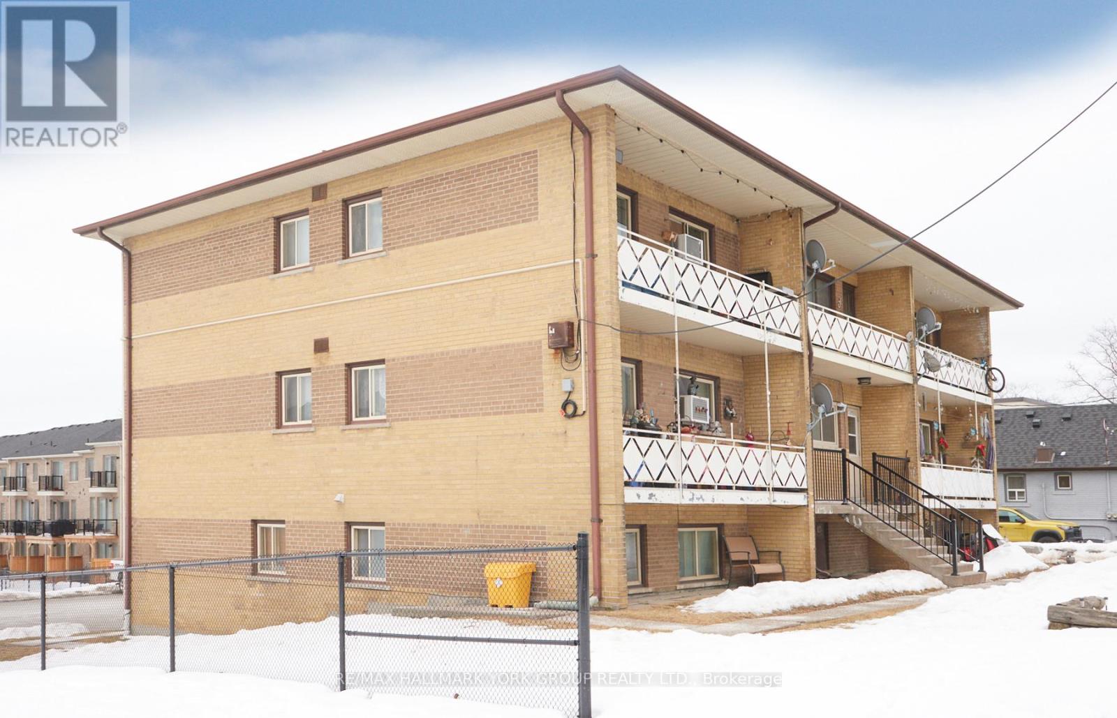 1613 Dufferin Street, Whitby, Ontario  L1N 1B3 - Photo 11 - E12843788