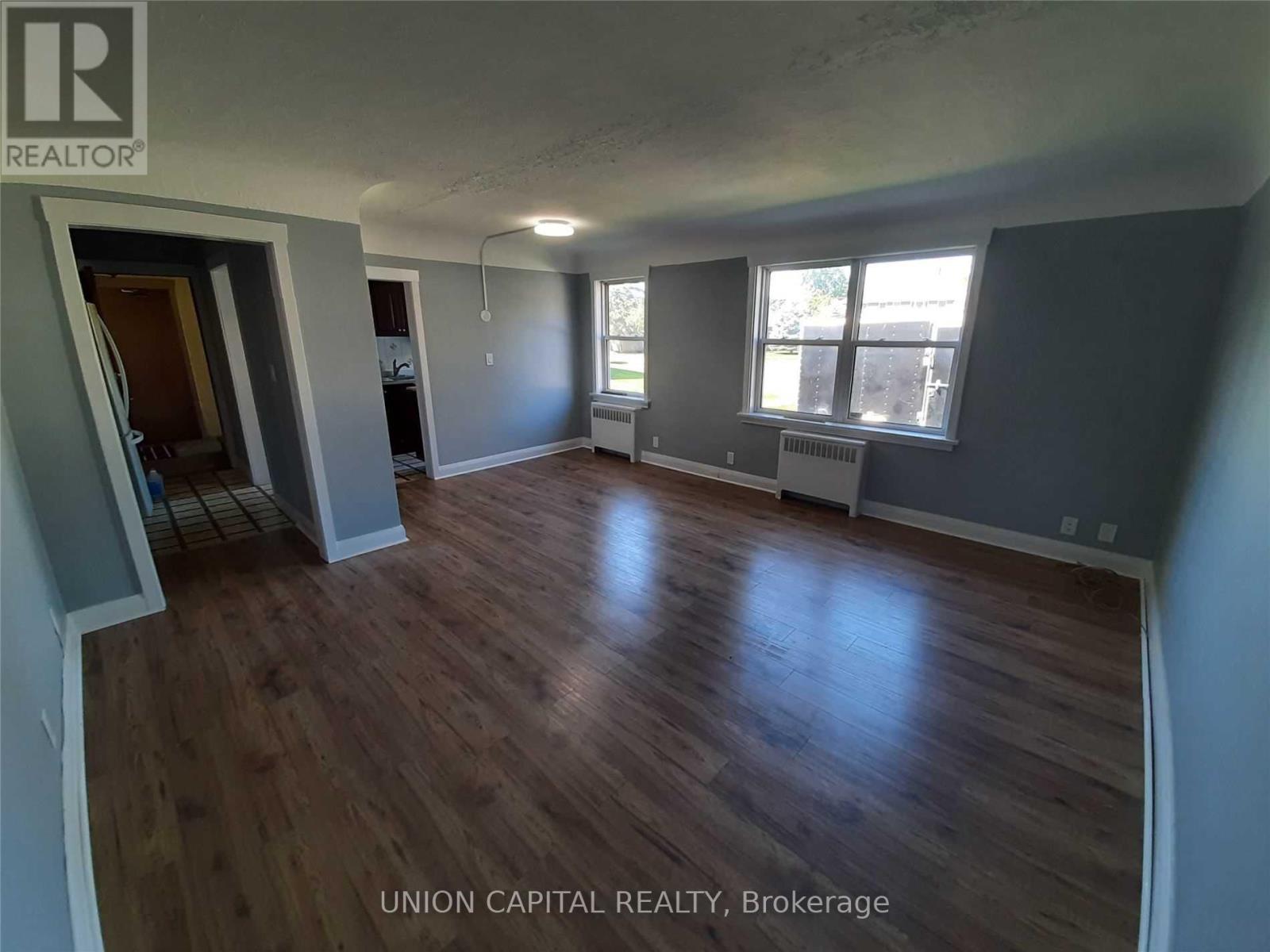 6 - 32 Lasalle Court, Oshawa, Ontario  L1H 5Y1 - Photo 3 - E12843800