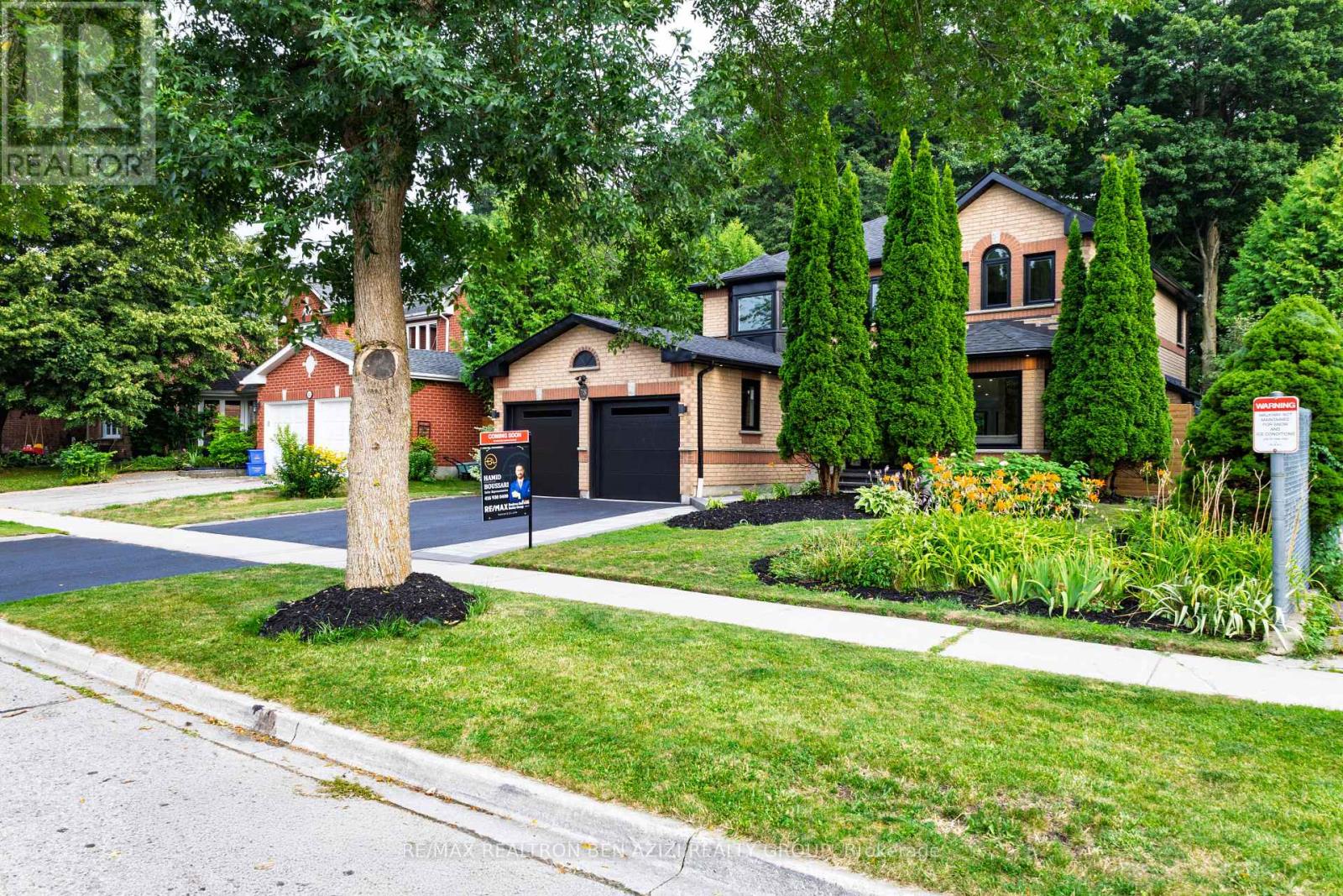 78 Charing Crescent, Aurora, Ontario  L4G 6P5 - Photo 3 - N12843686