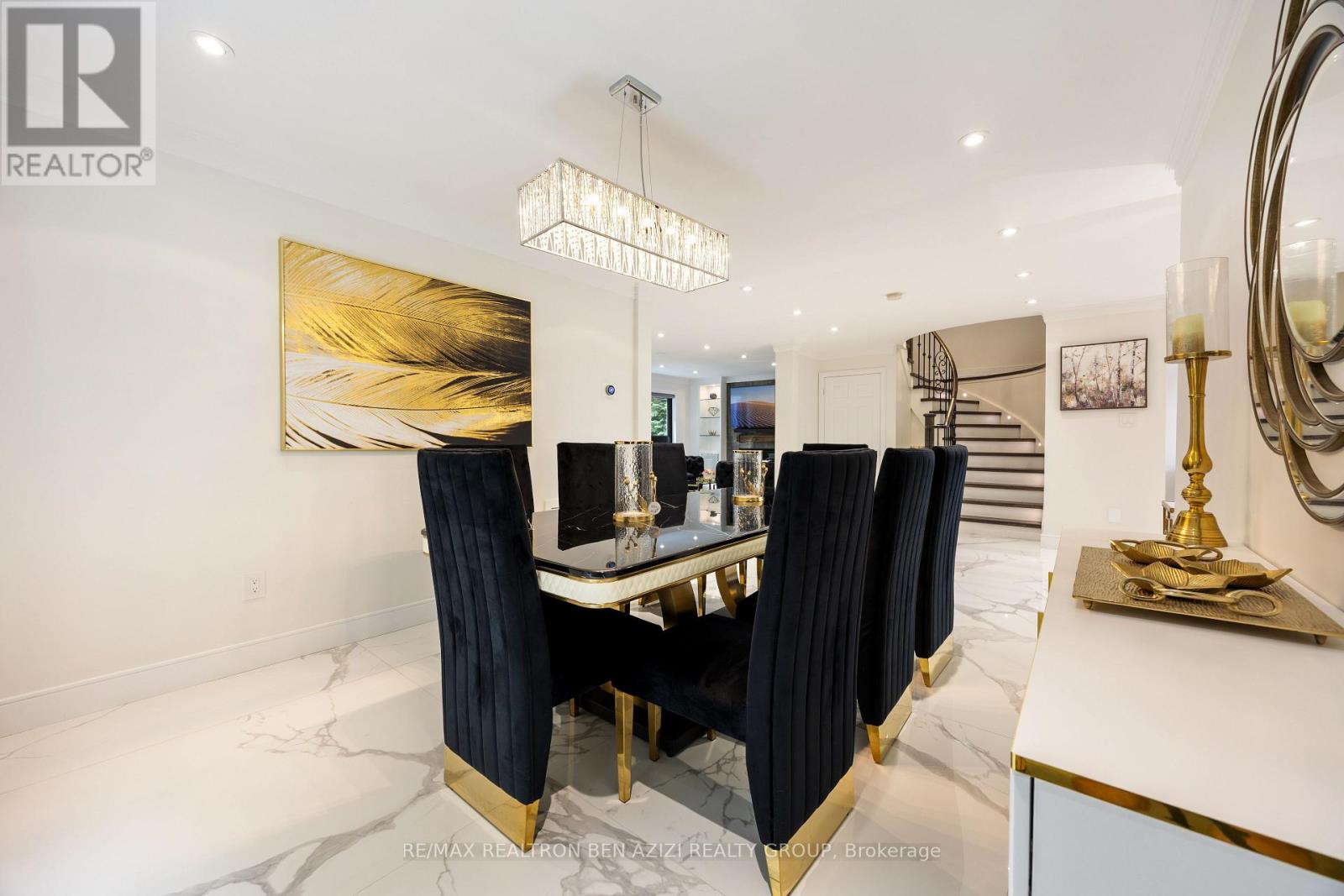 78 Charing Crescent, Aurora, Ontario  L4G 6P5 - Photo 8 - N12843686