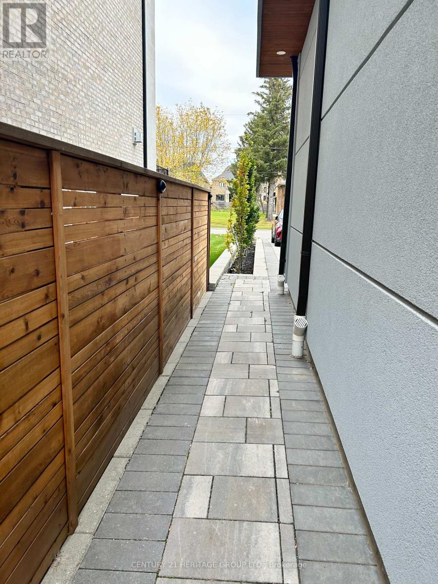 Bsmt A - 43 Birch Avenue, Richmond Hill (South Richvale), Ontario  L4C 6C4 - Photo 2 - N12843702