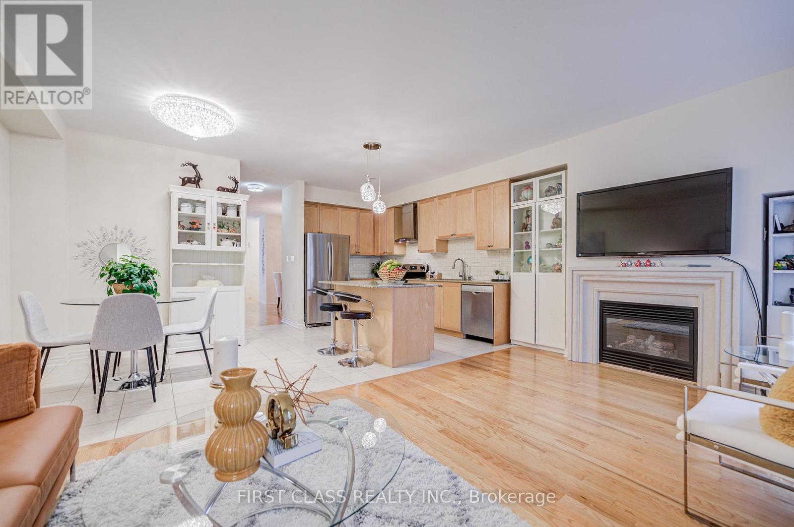 10501 Woodbine Avenue, Markham, Ontario  L6C 0K4 - Photo 18 - N12843738