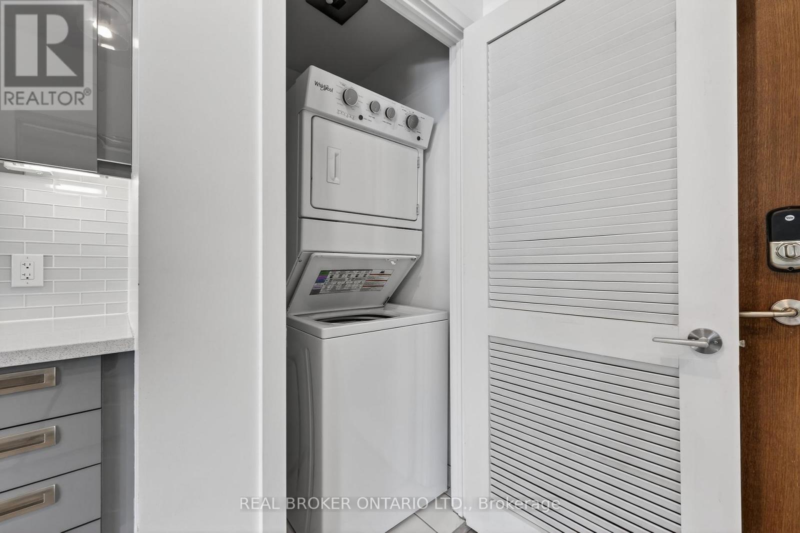 D233 - 333 Sea Ray Avenue, Innisfil, Ontario  L9S 0J4 - Photo 14 - N12843758