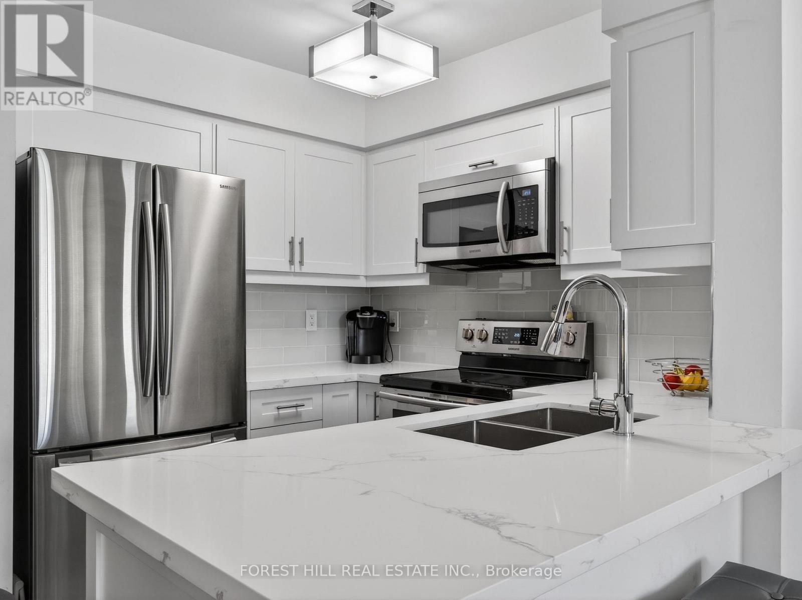 409 - 39 Oneida Crescent, Richmond Hill, Ontario  L4G 0S2 - Photo 12 - N12843846