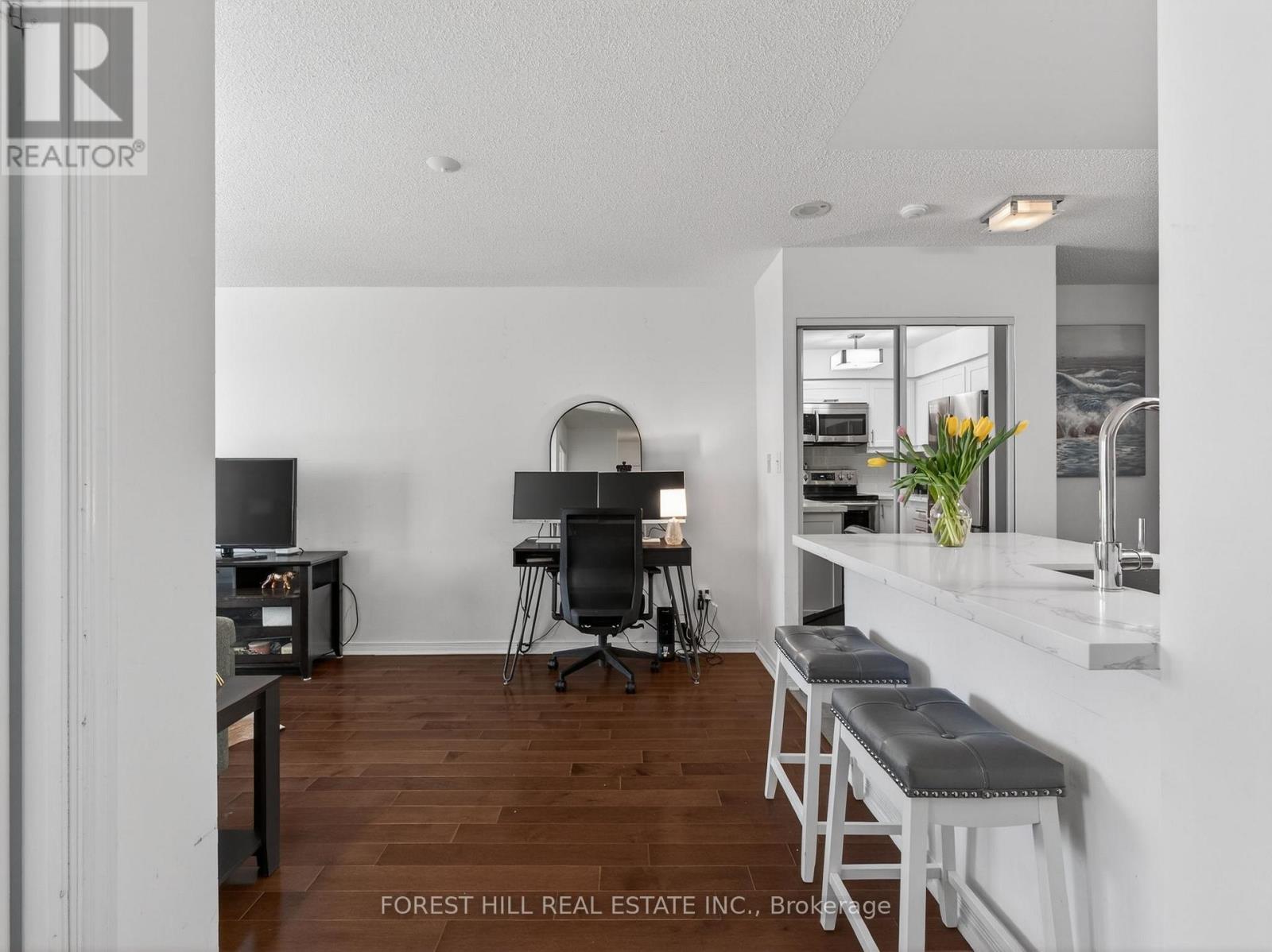 409 - 39 Oneida Crescent, Richmond Hill, Ontario  L4G 0S2 - Photo 18 - N12843846