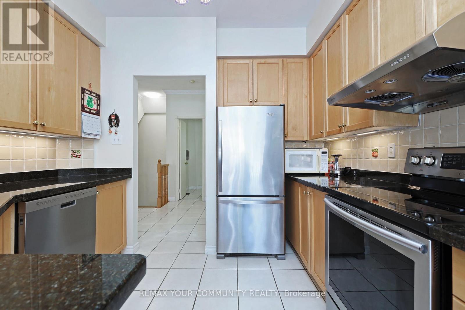 30 Trout Lily Avenue, Markham, Ontario  L3S 4C3 - Photo 14 - N12843860