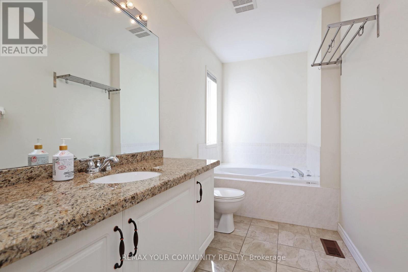 30 Trout Lily Avenue, Markham, Ontario  L3S 4C3 - Photo 34 - N12843860