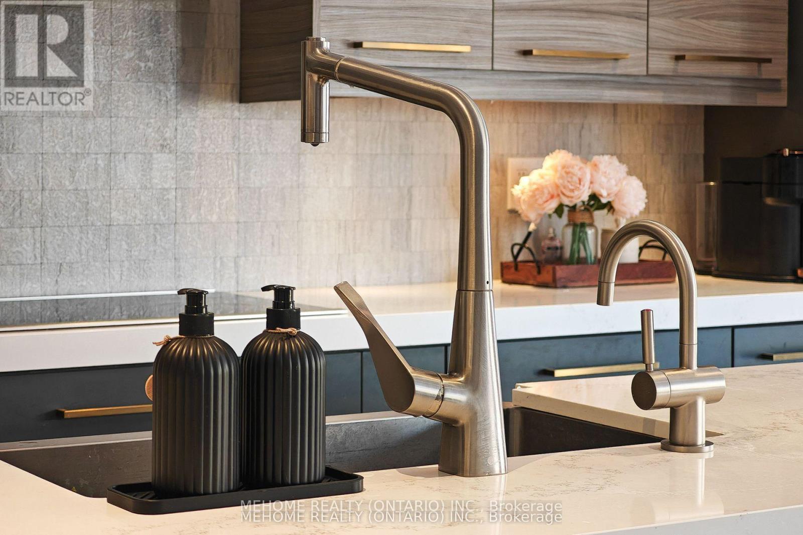 94 Manorheights Street, Richmond Hill, Ontario  L4S 2H5 - Photo 18 - N12843954