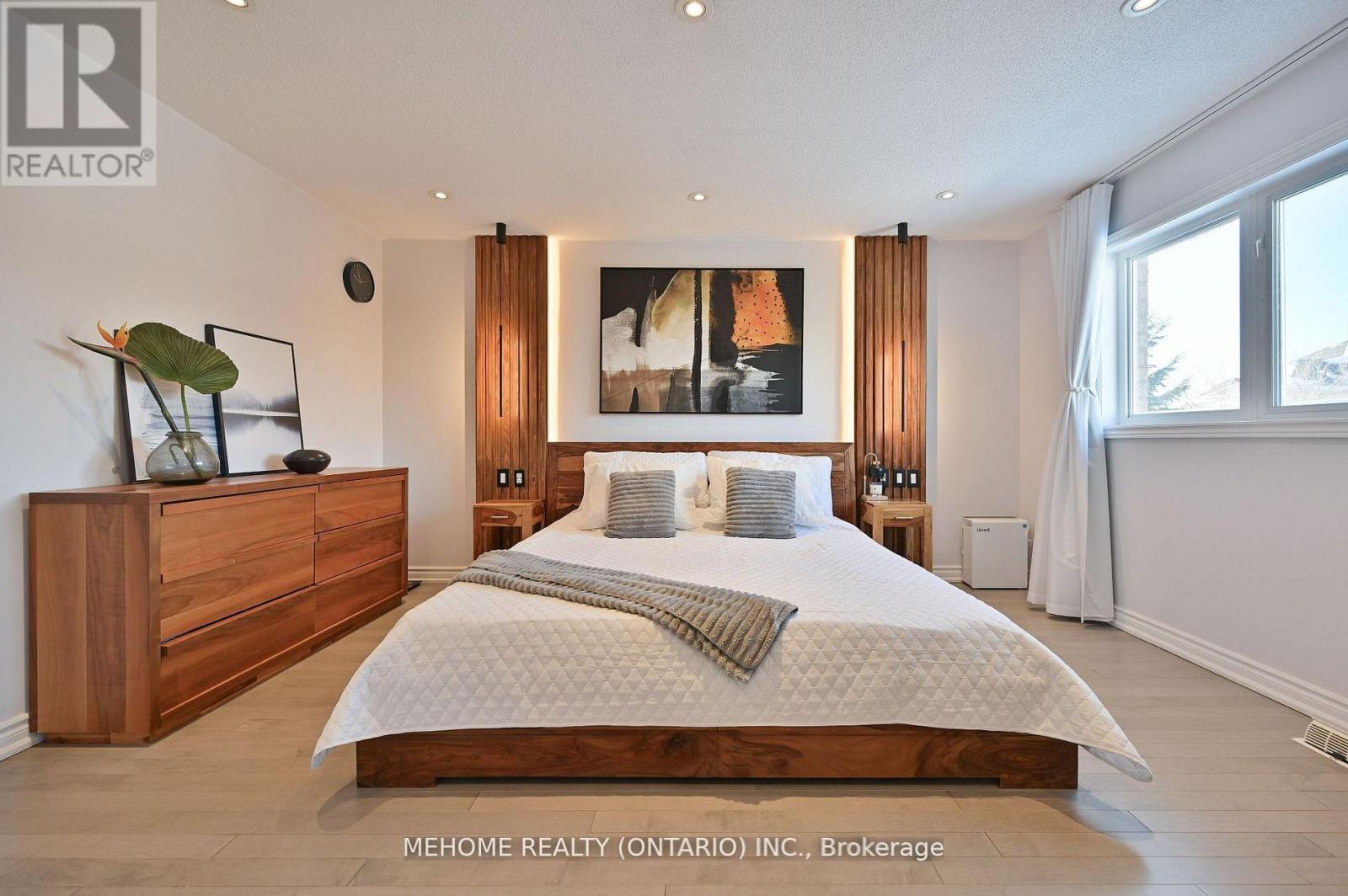 94 Manorheights Street, Richmond Hill, Ontario  L4S 2H5 - Photo 21 - N12843954