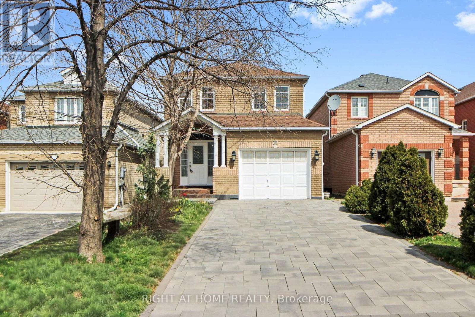 38 ROSANNA CRESCENT, Vaughan, Ontario