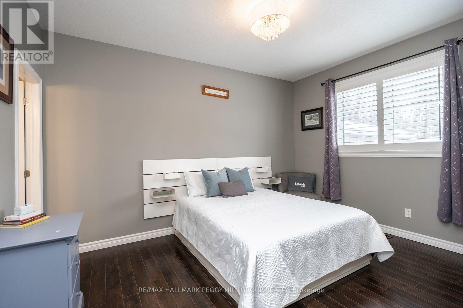 9 Northgate Road, Wasaga Beach, Ontario  L9Z 2N7 - Photo 6 - S12843674