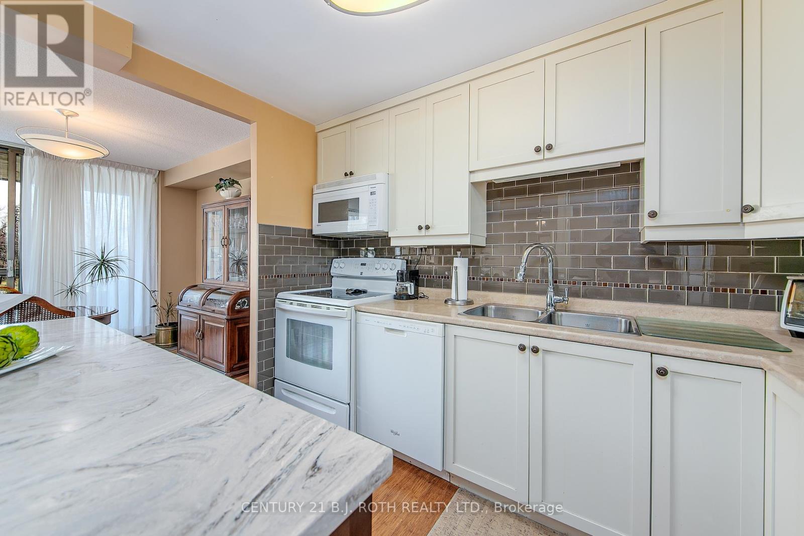 301 - 181 Collier Street, Barrie, Ontario  L4M 5L6 - Photo 15 - S12843760