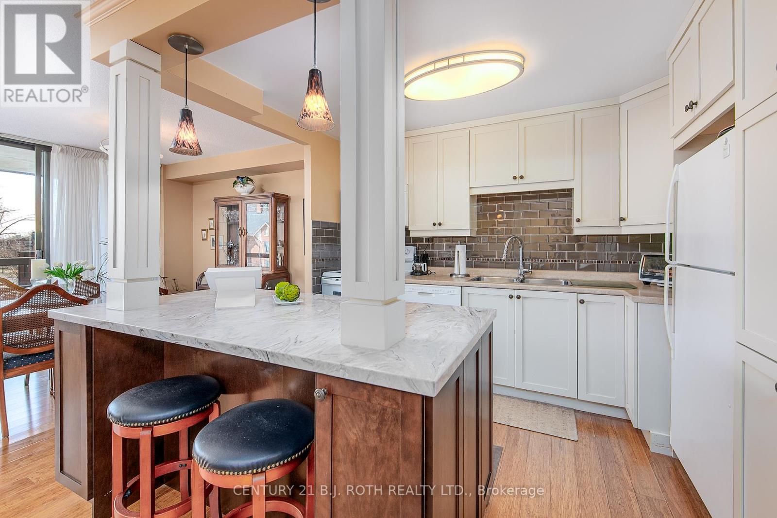 301 - 181 Collier Street, Barrie, Ontario  L4M 5L6 - Photo 17 - S12843760