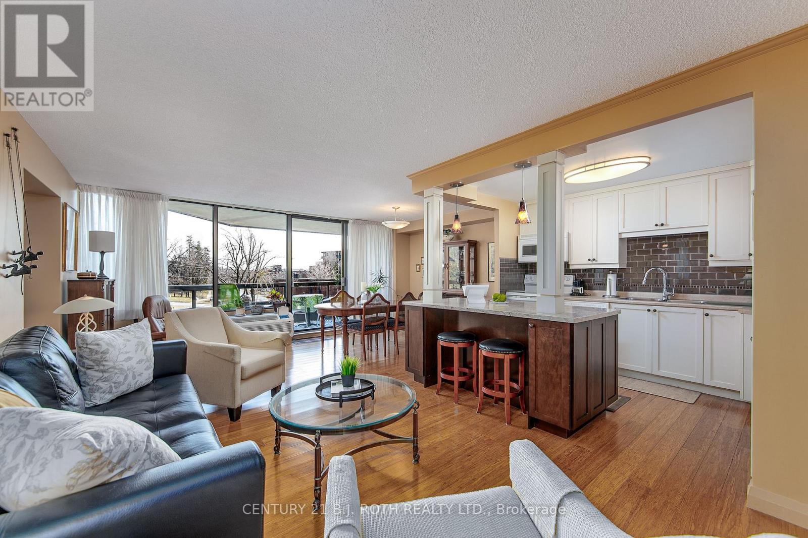 301 - 181 Collier Street, Barrie, Ontario  L4M 5L6 - Photo 6 - S12843760