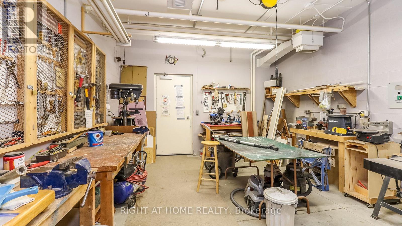 412 - 94 Dean Avenue, Barrie (Painswick South), Ontario  L4N 0M3 - Photo 11 - S12843978