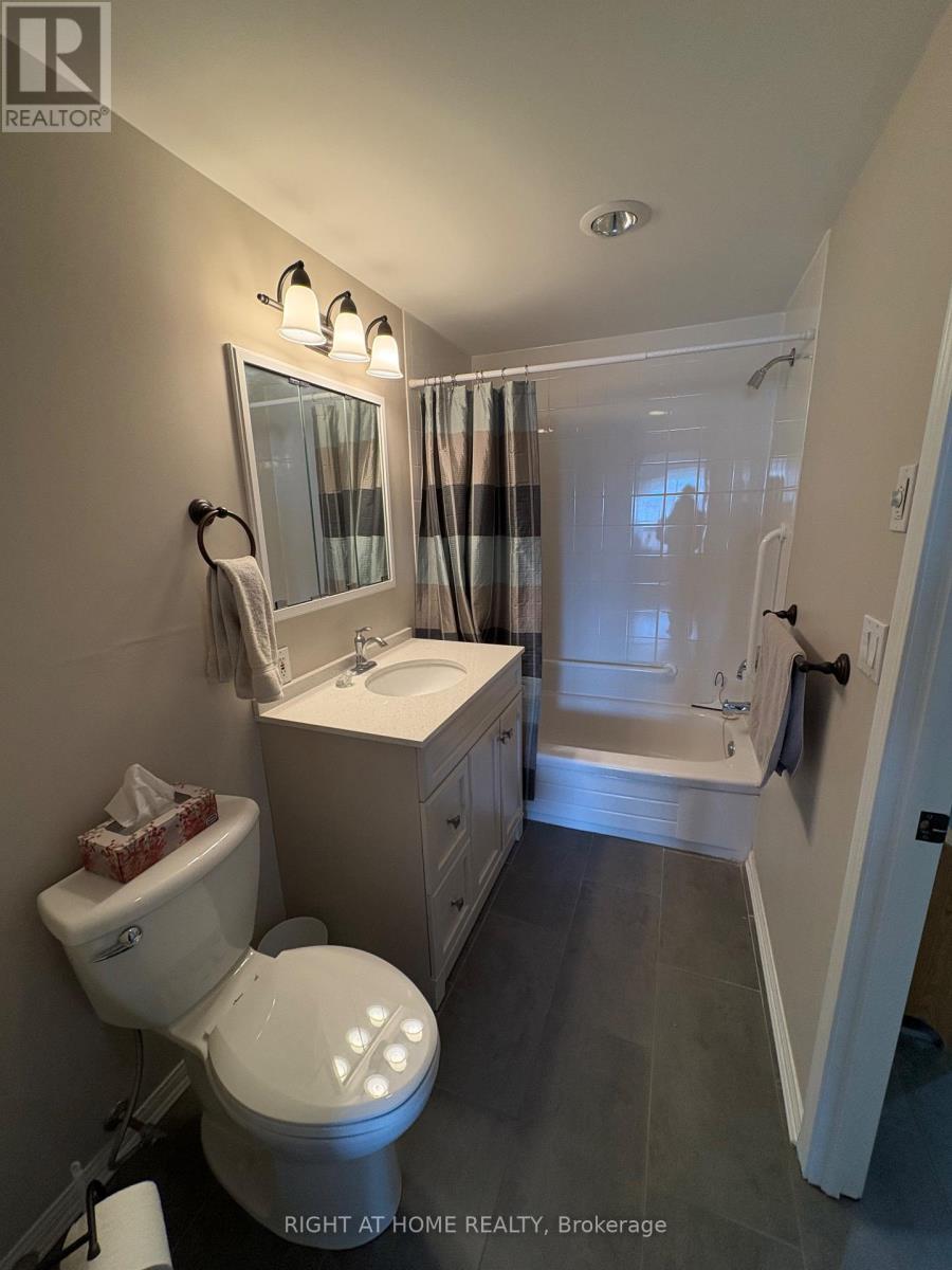 412 - 94 Dean Avenue, Barrie (Painswick South), Ontario  L4N 0M3 - Photo 27 - S12843978