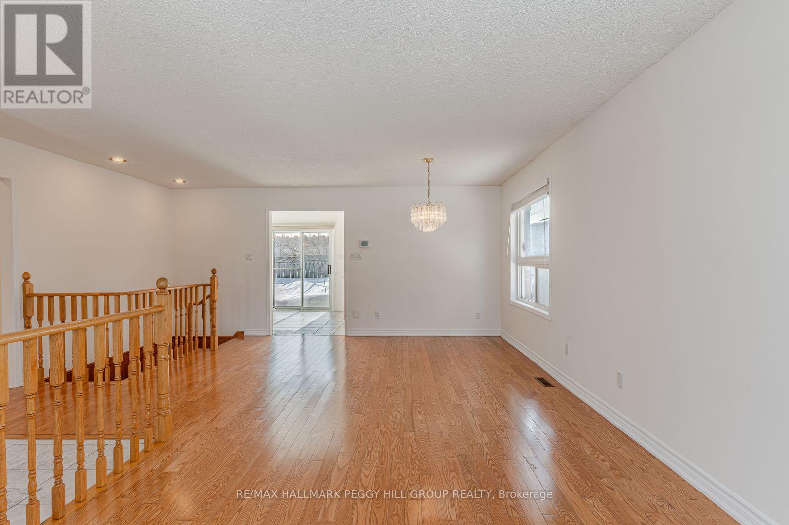 333 Cundles Road W, Barrie, Ontario  L4N 7C9 - Photo 3 - S12844020