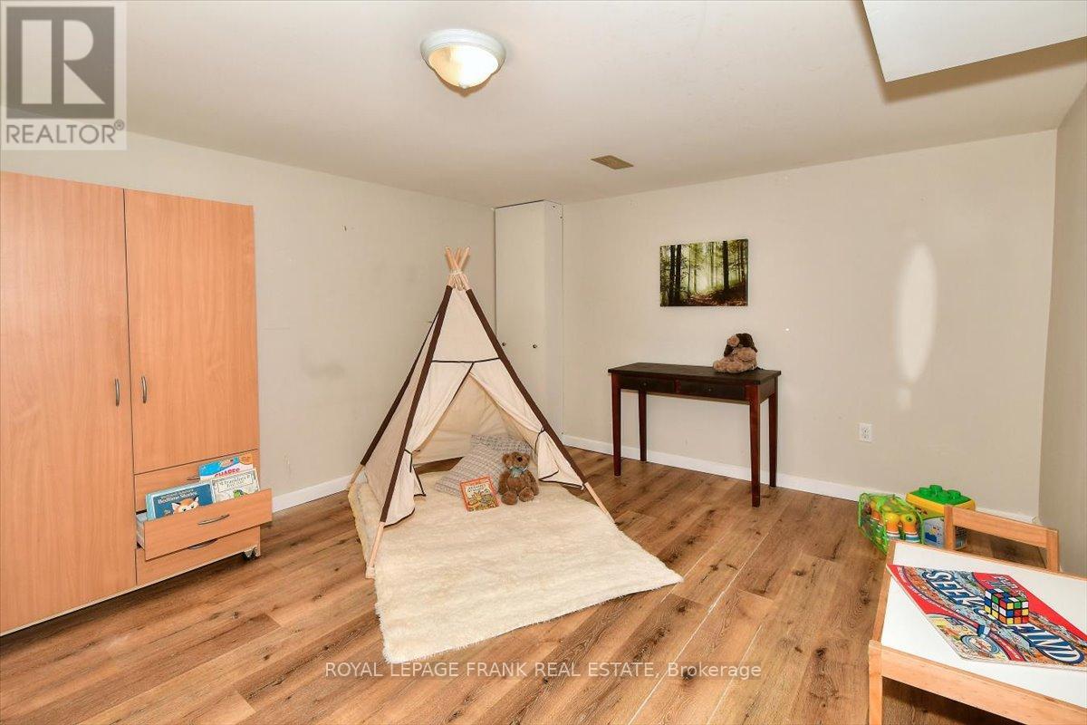 1369 Armstrong Drive, Peterborough, Ontario  K9J 6G4 - Photo 18 - X12799270