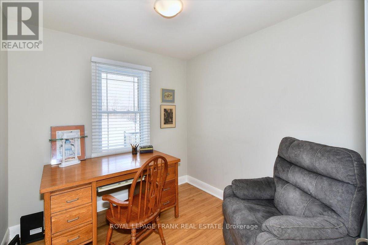 1369 Armstrong Drive, Peterborough, Ontario  K9J 6G4 - Photo 13 - X12799270