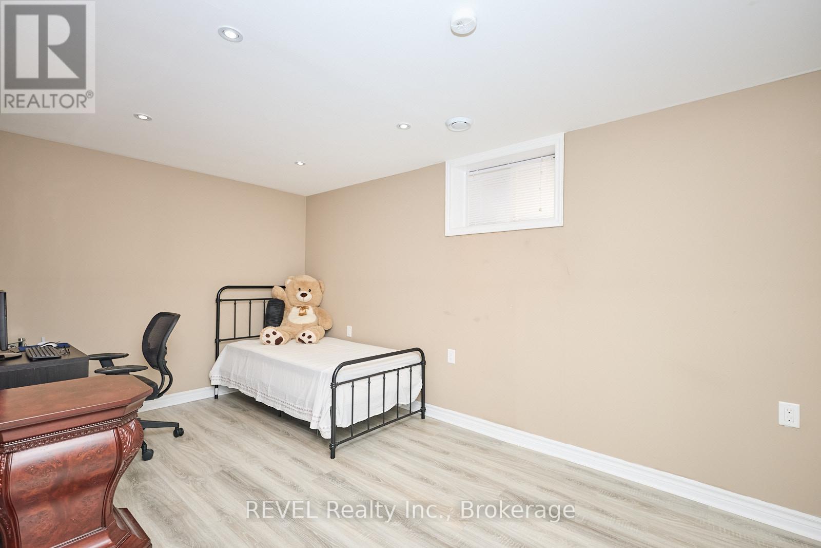 8446 Jennifer Crescent, Niagara Falls, Ontario  L2H 0J3 - Photo 21 - X12829368