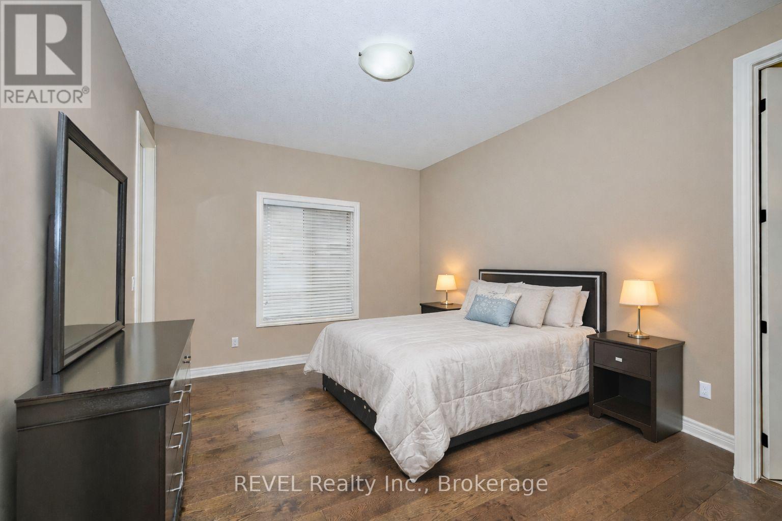 8446 Jennifer Crescent, Niagara Falls, Ontario  L2H 0J3 - Photo 11 - X12829368