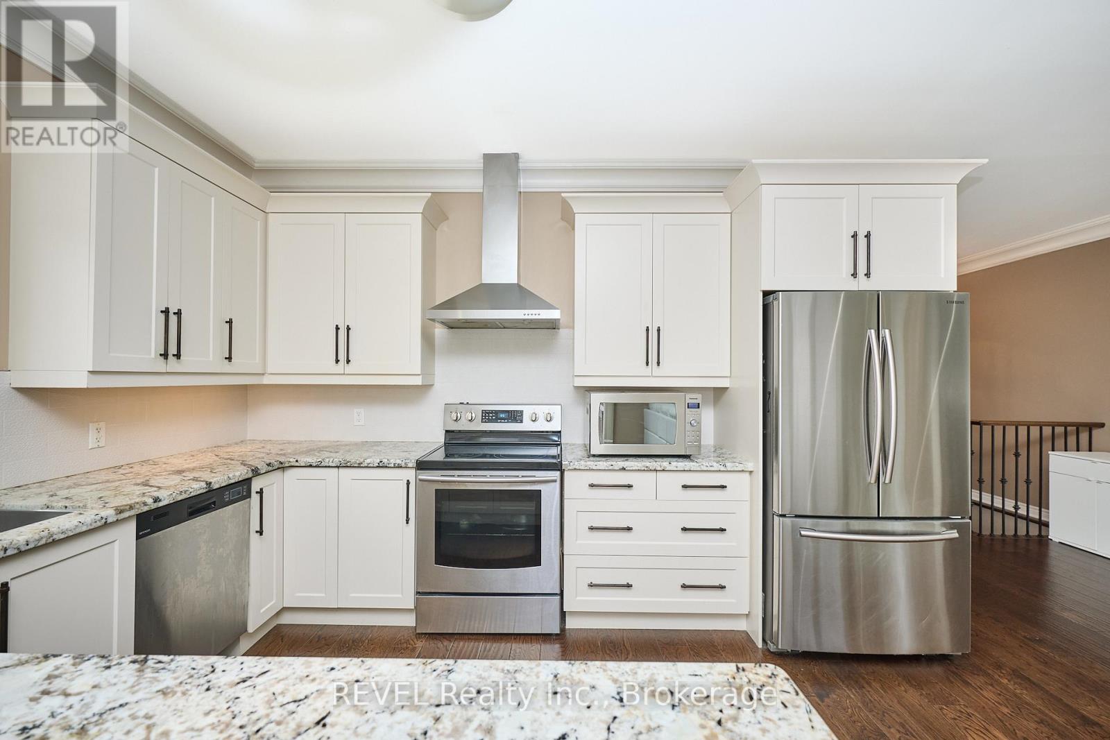 8446 Jennifer Crescent, Niagara Falls, Ontario  L2H 0J3 - Photo 6 - X12829368