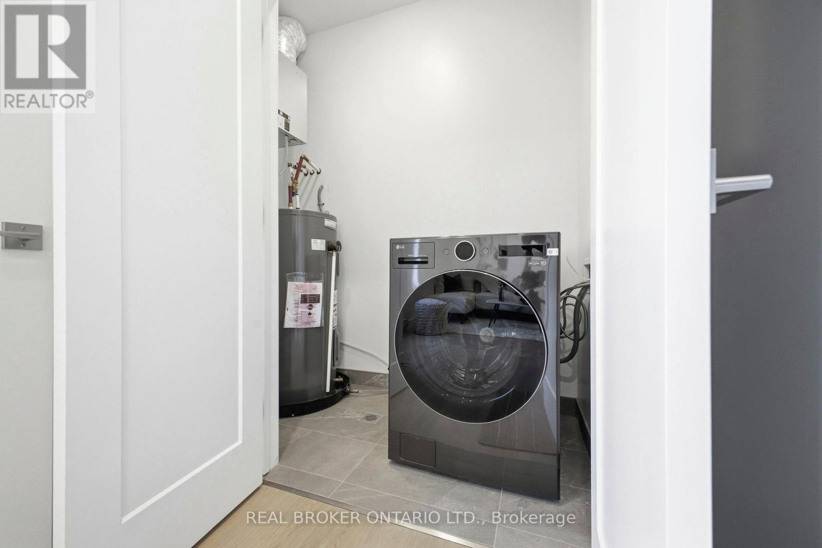 6 - 184 Woodroffe Avenue, Ottawa, Ontario  K2A 3T9 - Photo 10 - X12806174