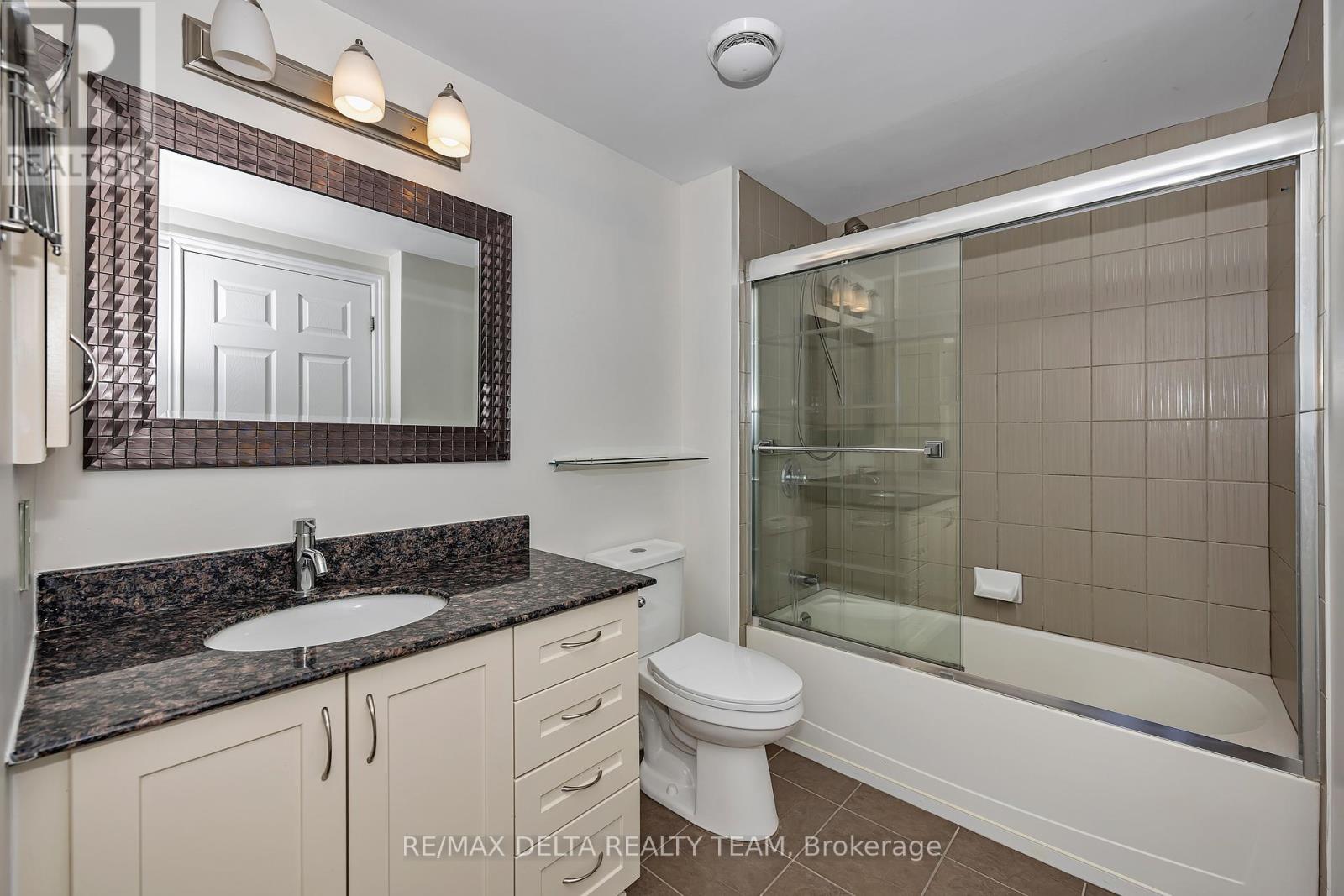 303 - 140 Montblanc Private, Ottawa, Ontario  K1C 0B3 - Photo 18 - X12841450