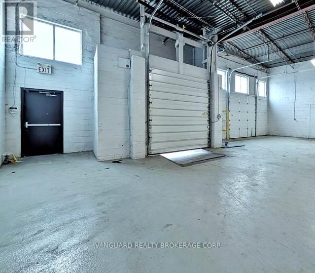 820 Flint Road, Toronto, Ontario  M3J 2J5 - Photo 8 - W12354896