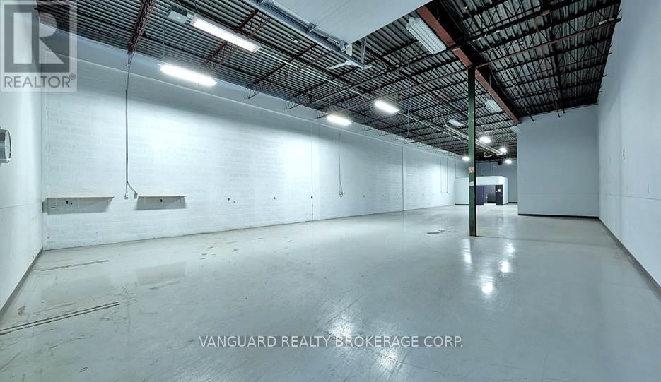 820 Flint Road, Toronto, Ontario  M3J 2J5 - Photo 7 - W12354896