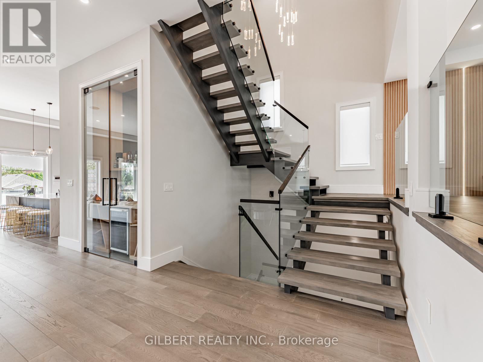 485 Ridelle Avenue, Toronto (Briar Hill-Belgravia), Ontario  M6B 1K6 - Photo 18 - W12843740